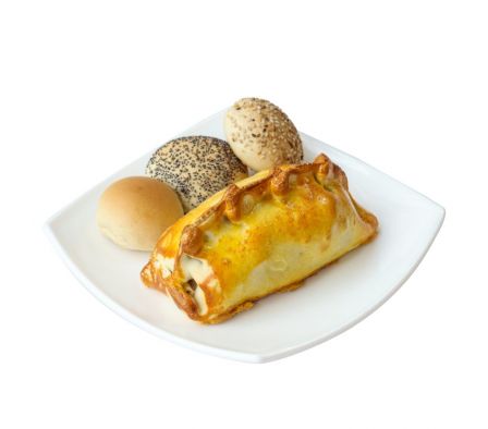 EMPANADA DE POLLO C/CATUPYRY X UN.